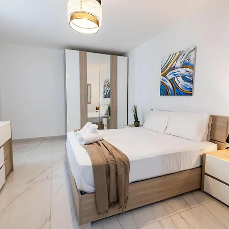 Stunning 2br In Sliema - 21 Gzira