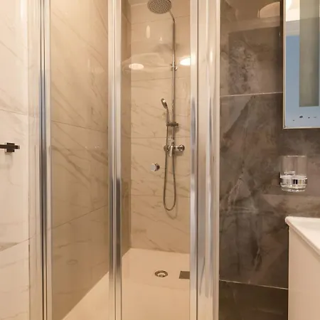 Apartment Stunning 2br In Sliema - 21 Gzira
