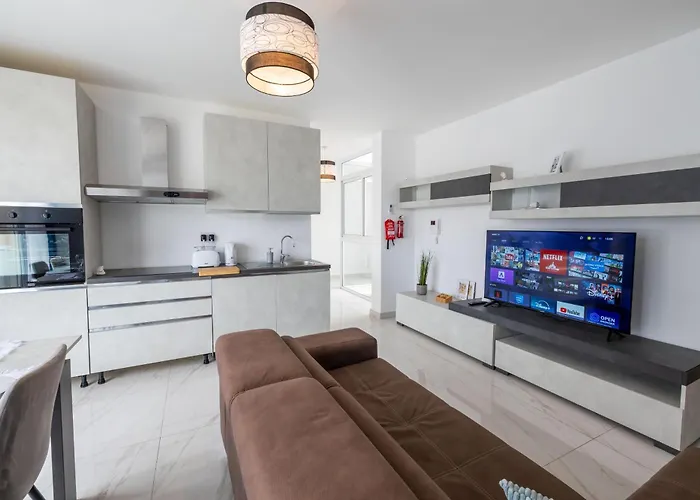 Appartamento Stunning 2br In Sliema - 21 Gzira