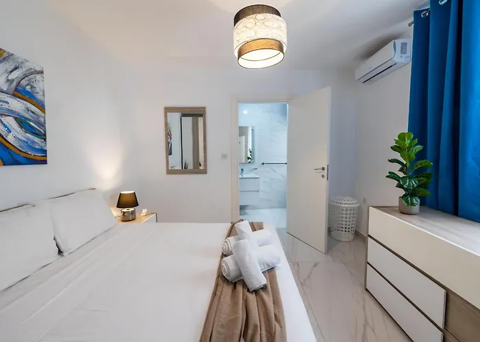 Stunning 2br In Sliema - 21 * Gzira